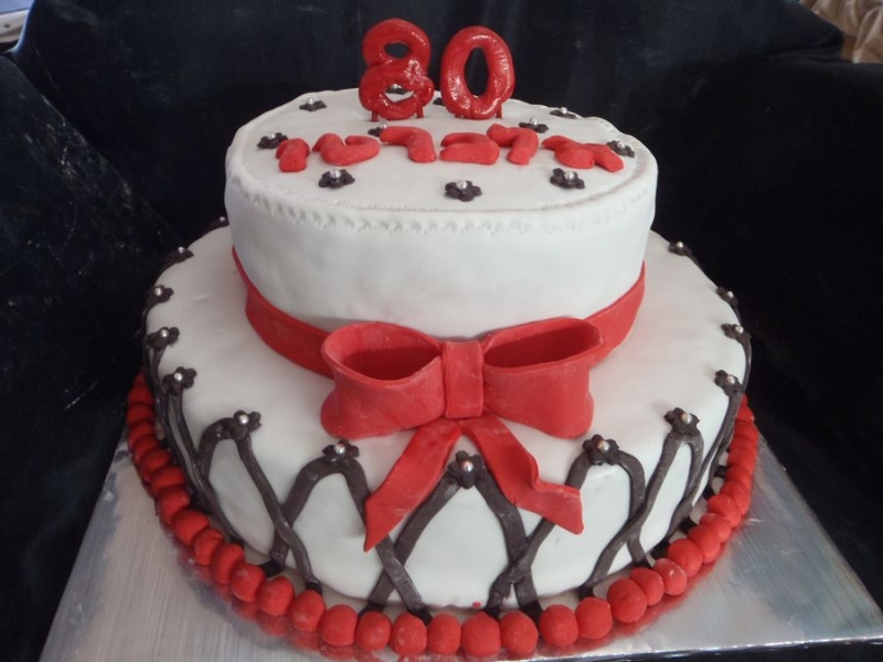 עוגת יום הולדת 80 לאלברטו